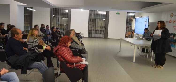 Vila-real impulsa la formació de voluntaris de colònies felines a la BUC