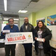 L’Ajuntament reforça la campanya ‘L’atenem en valencià’ amb una ronda de visites als barris